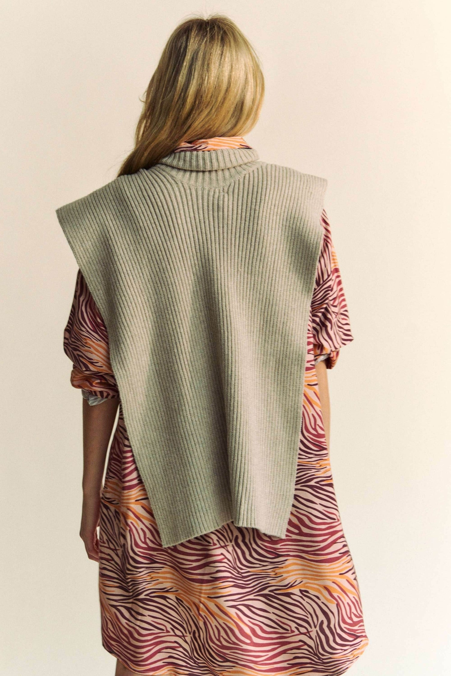 Davi & Dani Side Split Turtleneck Sleeveless Knit Top - DaTrendStore.Com