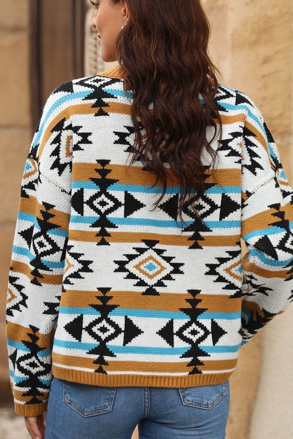 Geometric Round Neck Long Sleeve Sweater - DaTrendStore.Com