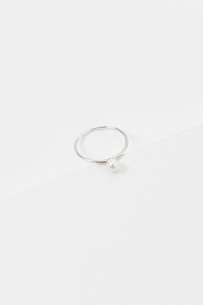 Single Pearl Ring