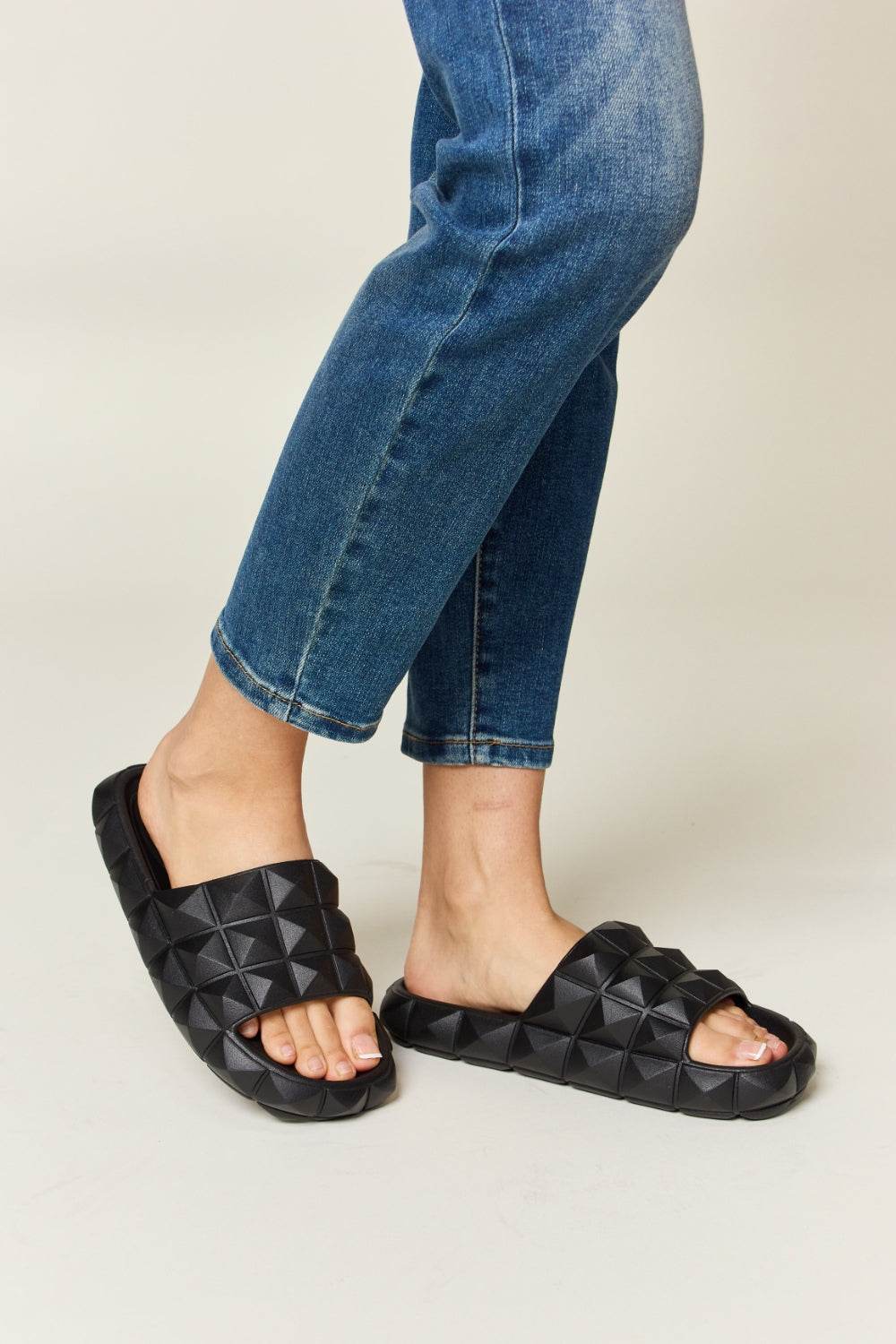 WILD DIVA Pyramid Stud Toe Band Footbed Sandals - DaTrendStore.Com