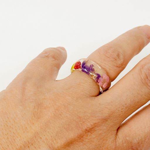 Flower Field Acrylic Ring - DaTrendStore.Com