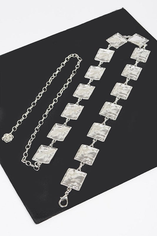 PLUS SIZE SQUARE PLATE ICONIC CHAIN BELT