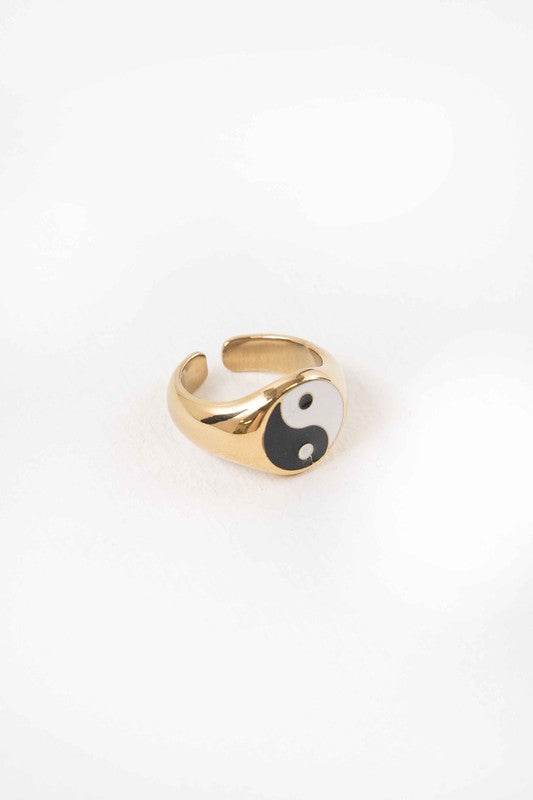 Yin and Yang Adjustable Ring - DaTrendStore.Com