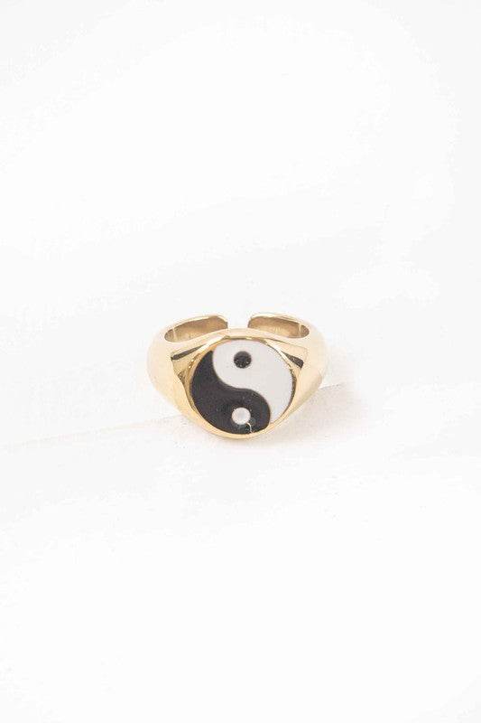 Yin and Yang Adjustable Ring - DaTrendStore.Com
