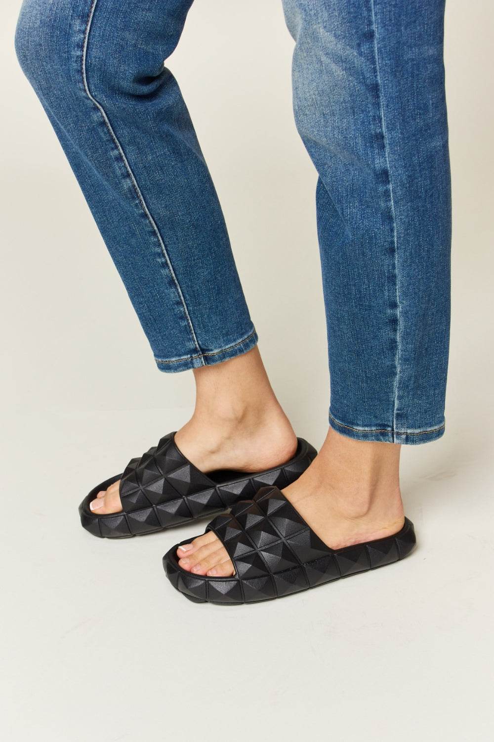 WILD DIVA Pyramid Stud Toe Band Footbed Sandals - DaTrendStore.Com