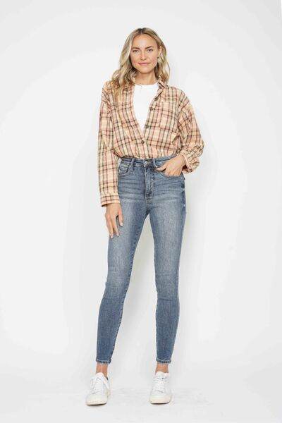 Judy Blue Full Size Tummy Control Contrast Wash Skinny Jeans - DaTrendStore.Com