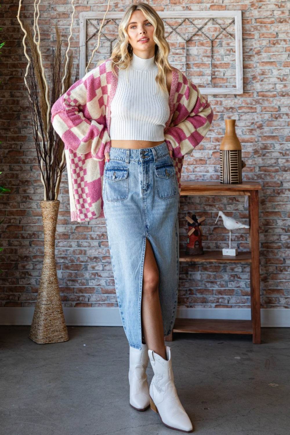 Veveret Slit Mid Rise Waist Denim Skirt - DaTrendStore.Com