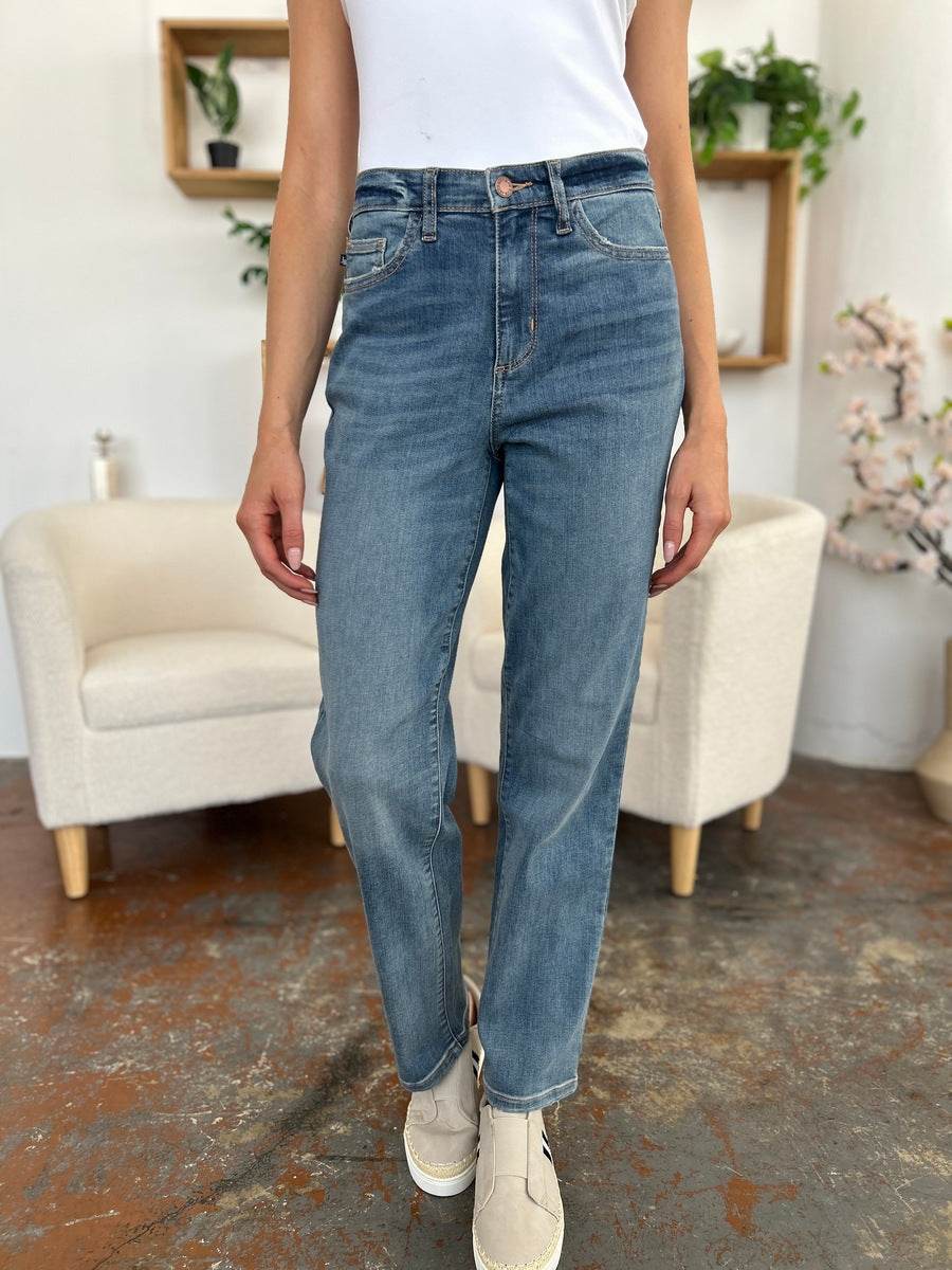 Judy Blue Full Size High Waist Straight Jeans - DaTrendStore.Com