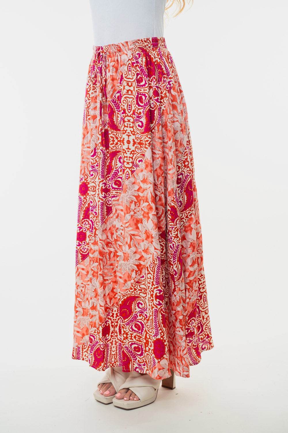 White Birch Full Size High Waisted Floral Woven Skirt - DaTrendStore.Com