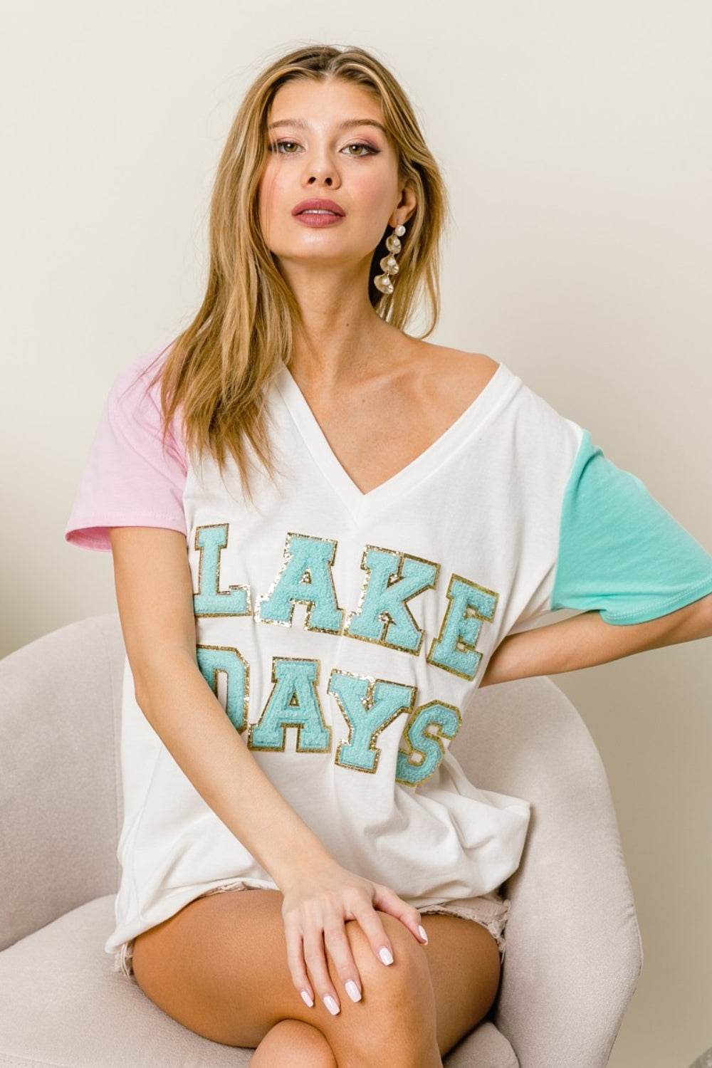 BiBi Letter Patch V-Neck Color Block Short Sleeve T-Shirt - DaTrendStore.Com