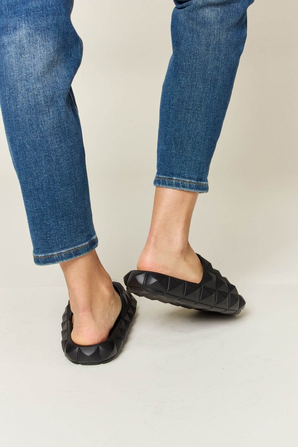 WILD DIVA Pyramid Stud Toe Band Footbed Sandals - DaTrendStore.Com
