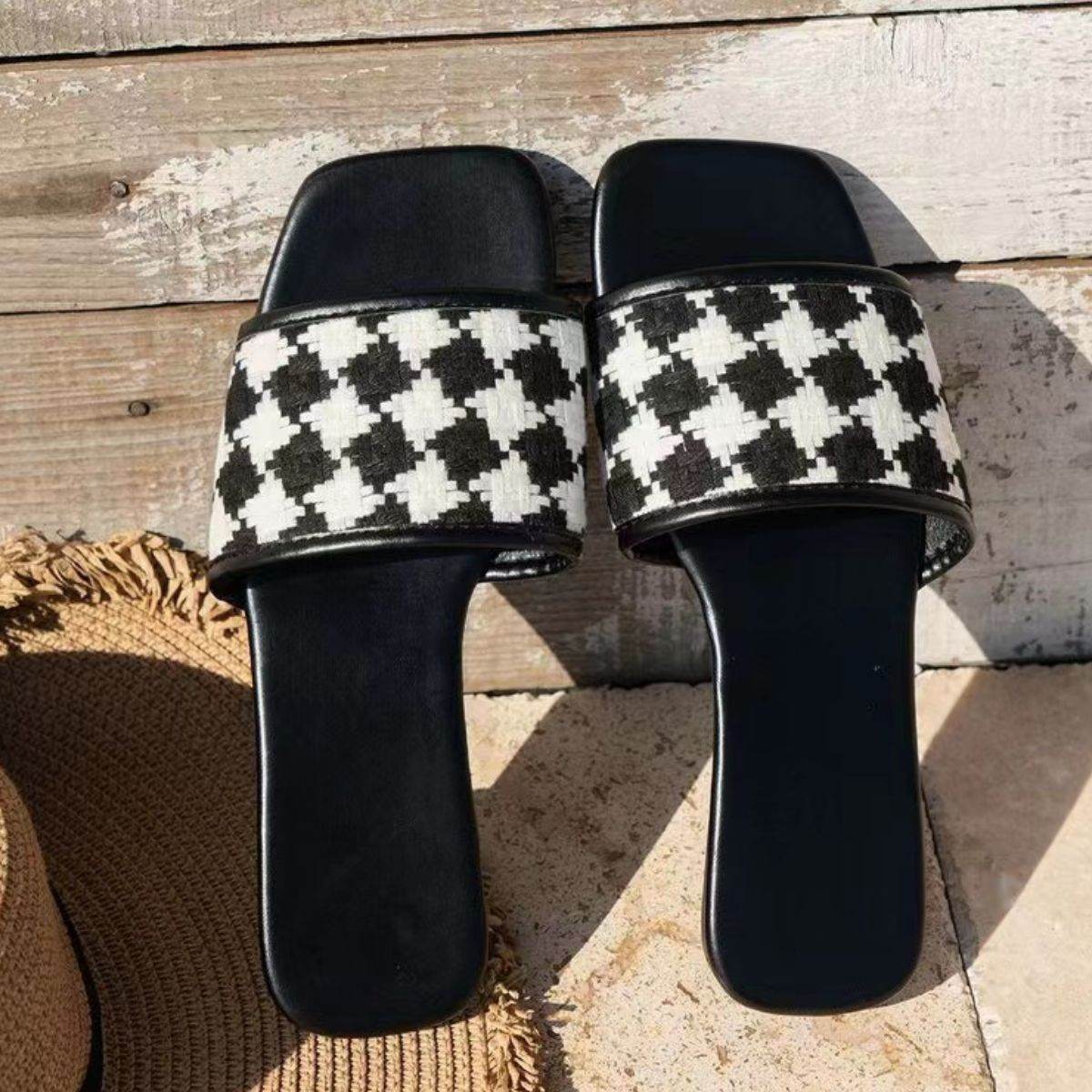 Plaid Open Toe Flat Sandals - DaTrendStore.Com