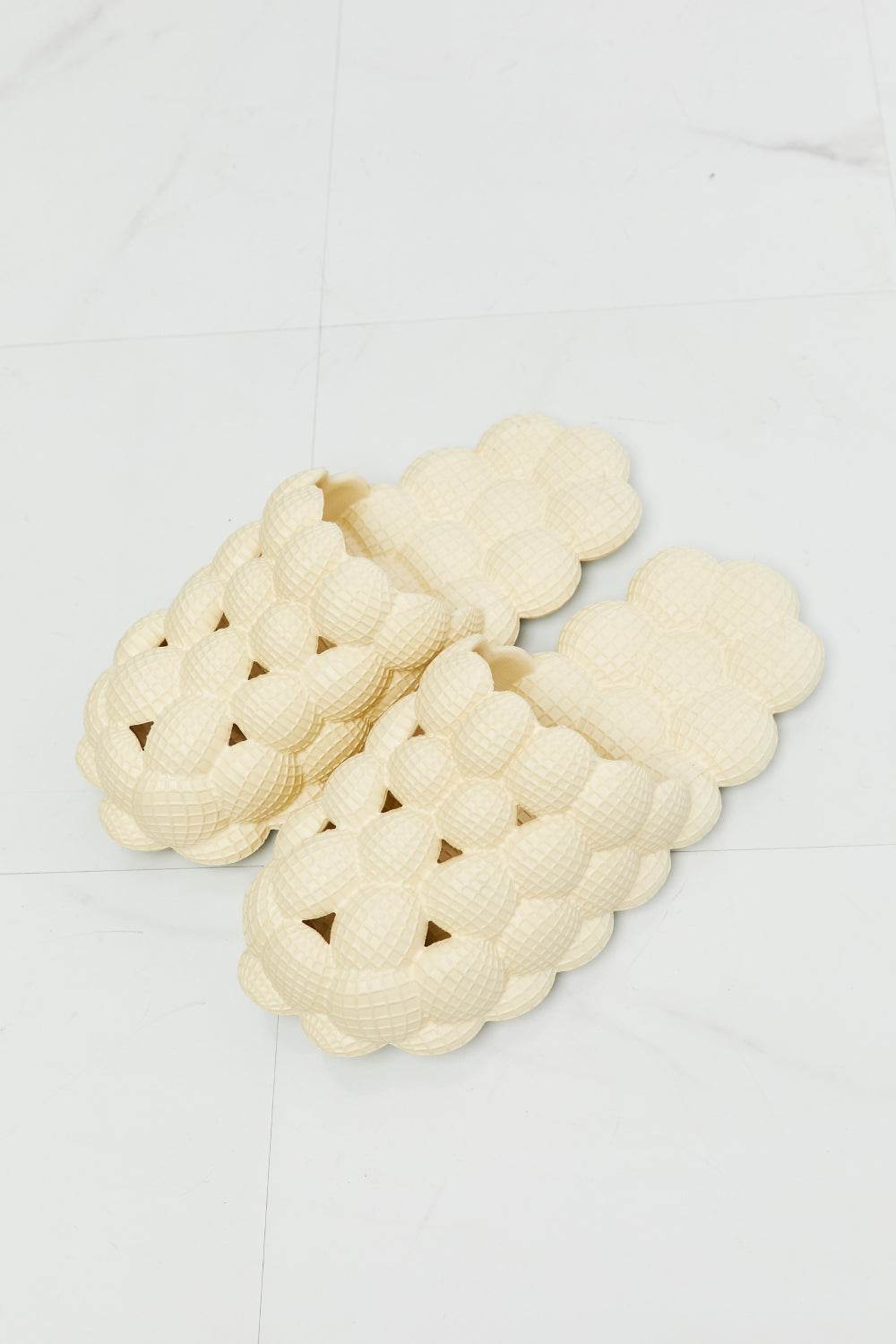 NOOK JOI Laid Back Bubble Slides in Khaki - DaTrendStore.Com