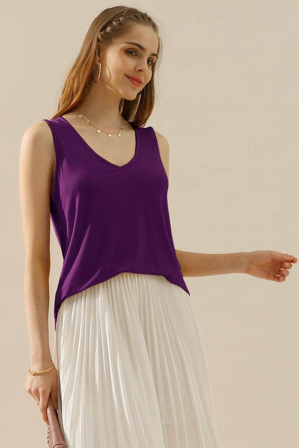 Ninexis Full Size V-Neck Curved Hem Tank - DaTrendStore.Com