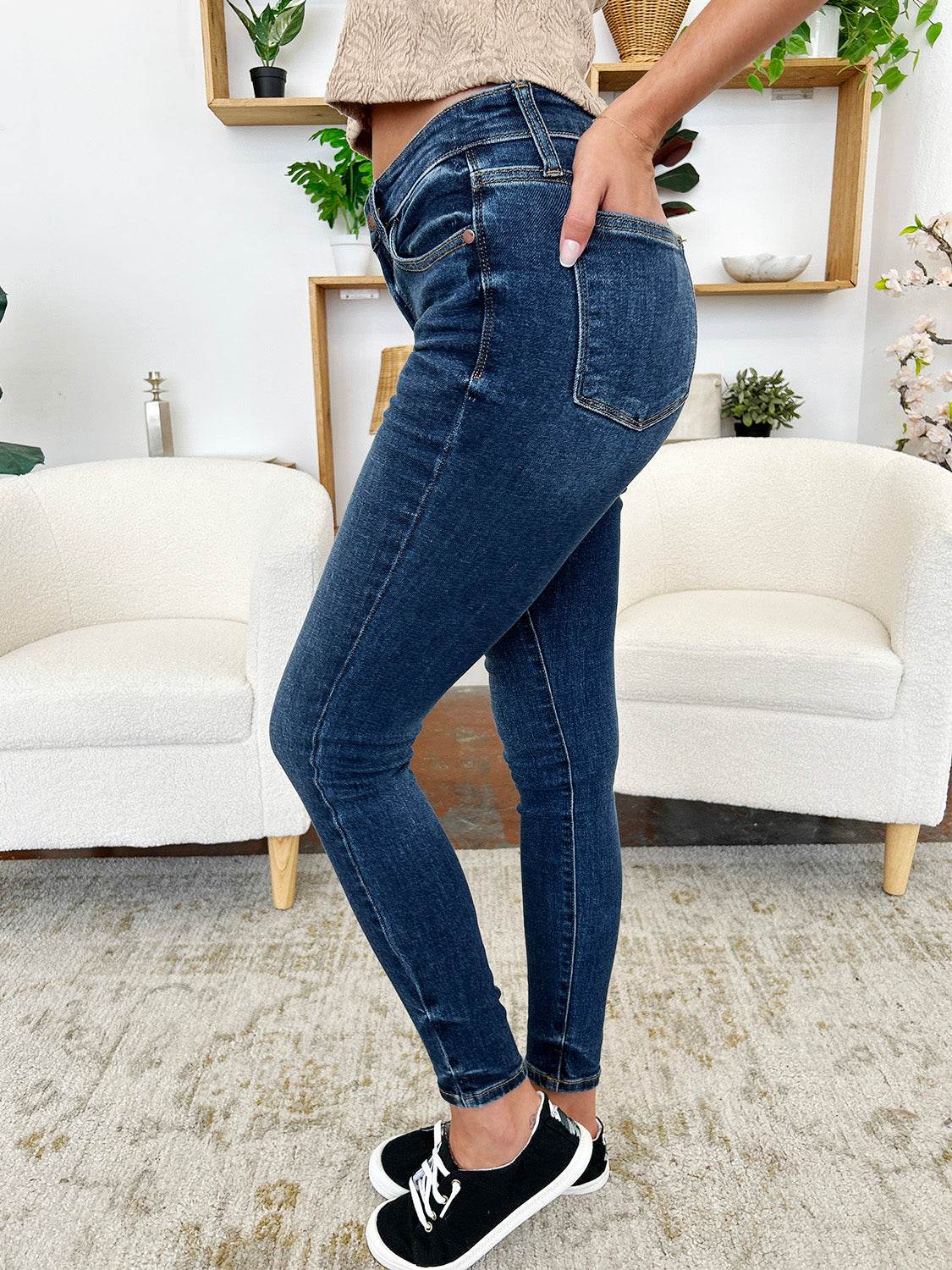 Judy Blue Full Size Classic Handsand Skinny Jeans - DaTrendStore.Com
