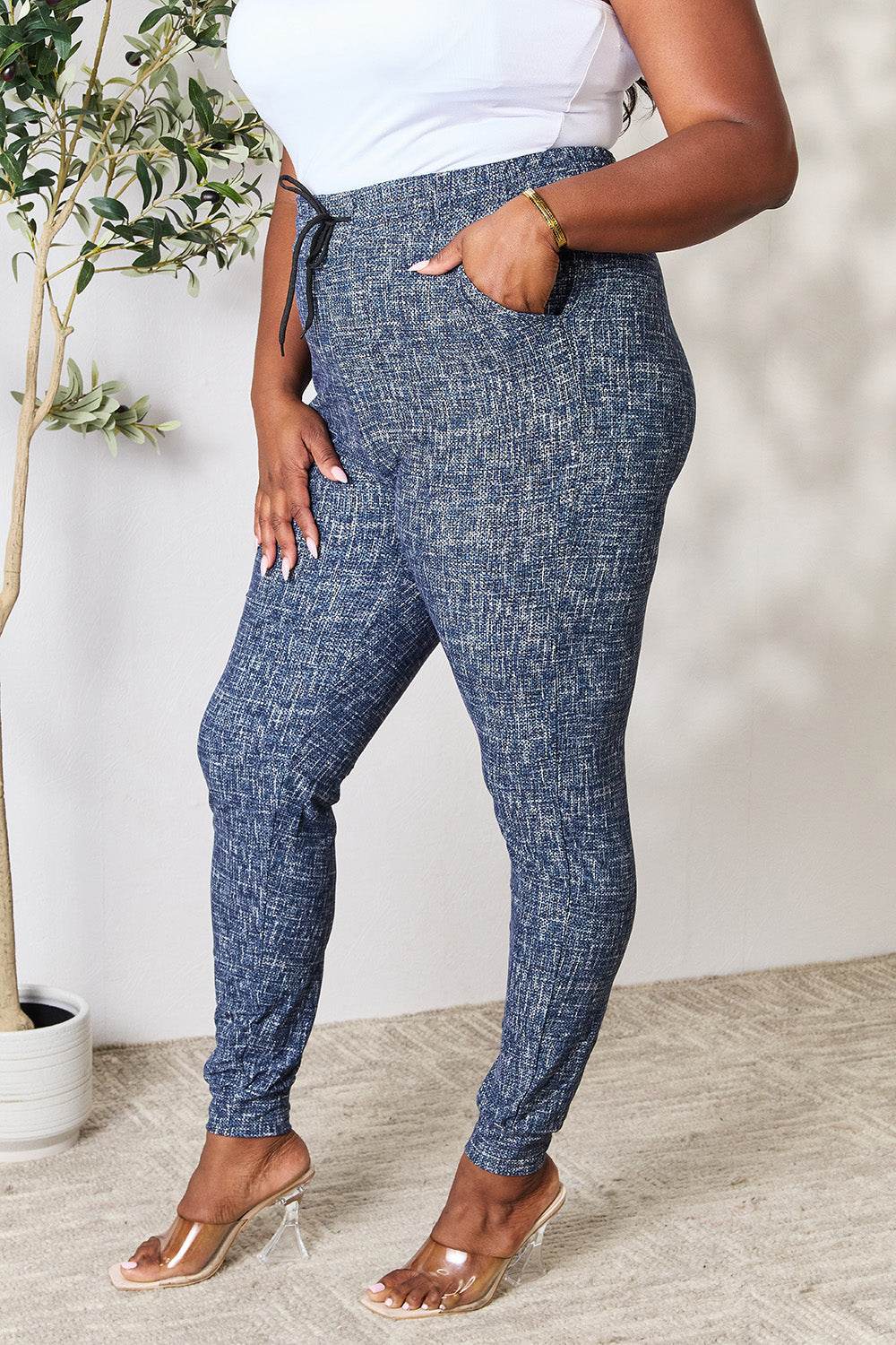 LOVEIT Heathered Drawstring Leggings with Pockets - DaTrendStore.Com
