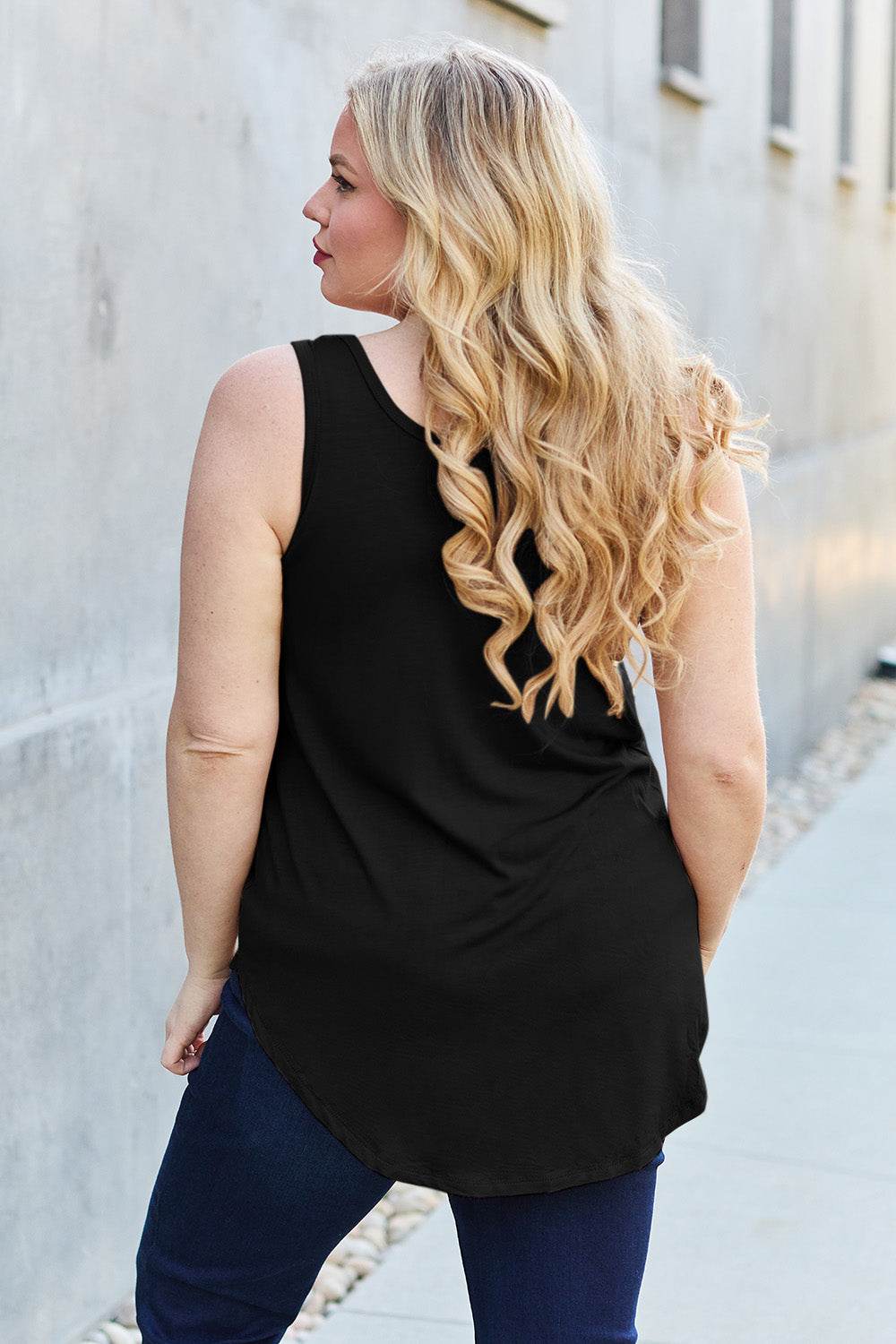 Basic Bae Full Size Round Neck Curved Hem Tank - DaTrendStore.Com