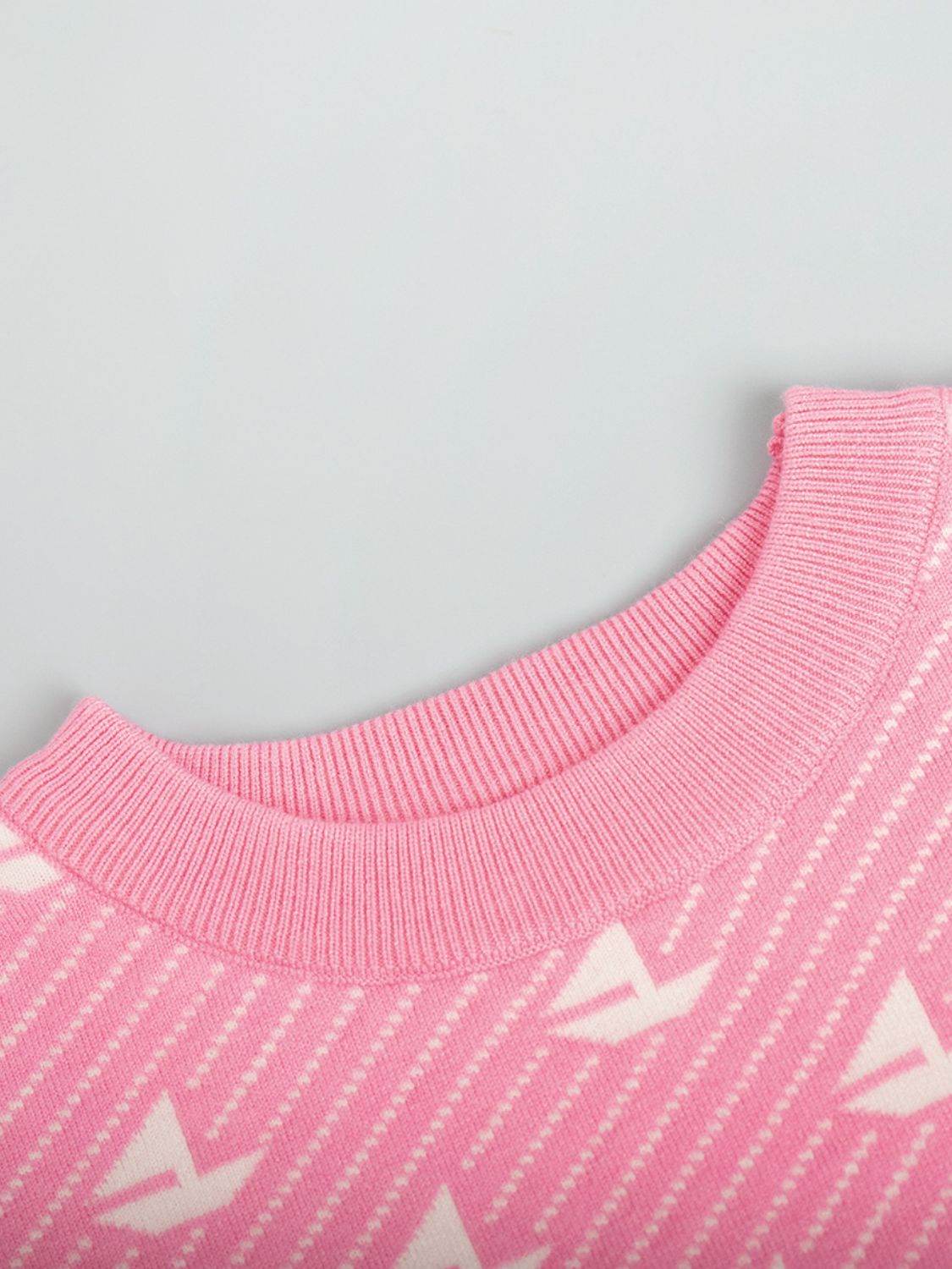 Contrast Round Neck Long Sleeve Sweater - DaTrendStore.Com