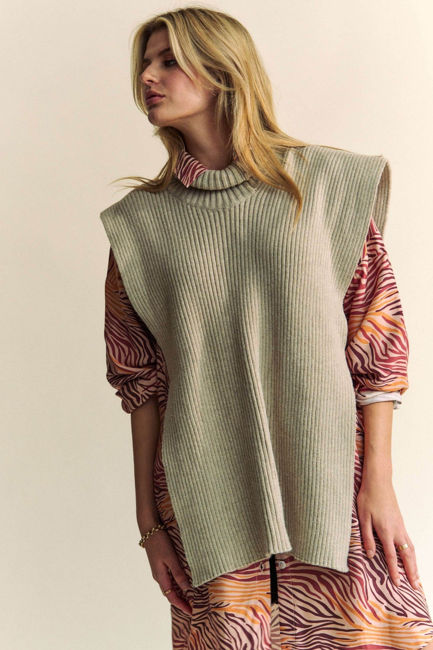 Davi & Dani Side Split Turtleneck Sleeveless Knit Top - DaTrendStore.Com