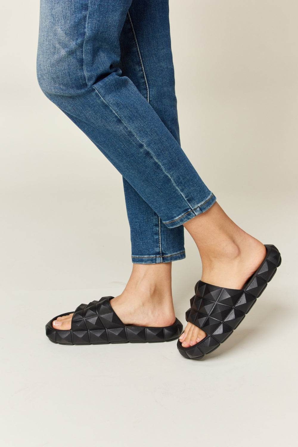 WILD DIVA Pyramid Stud Toe Band Footbed Sandals - DaTrendStore.Com