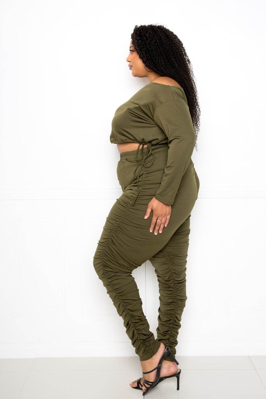 Off Shoulder Cropped Top And Ruched Leggings Sets - DaTrendStore.Com