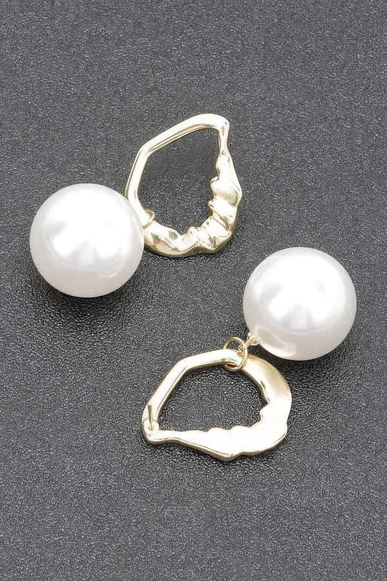 Faux Pearl Metal Earring - DaTrendStore.Com