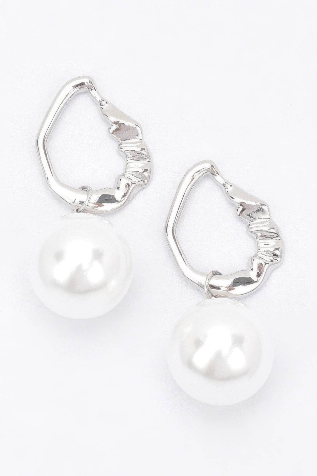 Faux Pearl Metal Earring - DaTrendStore.Com