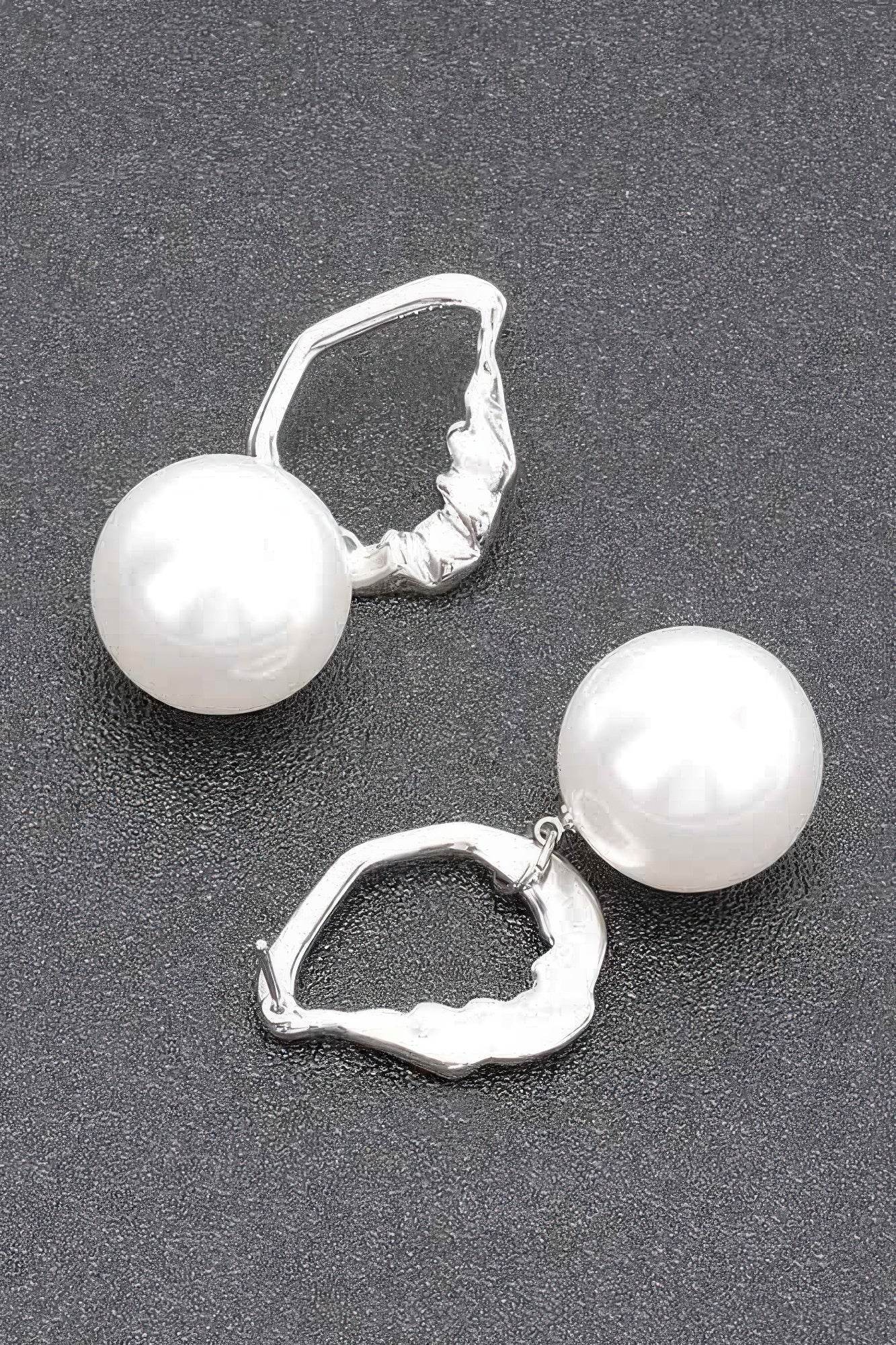 Faux Pearl Metal Earring - DaTrendStore.Com