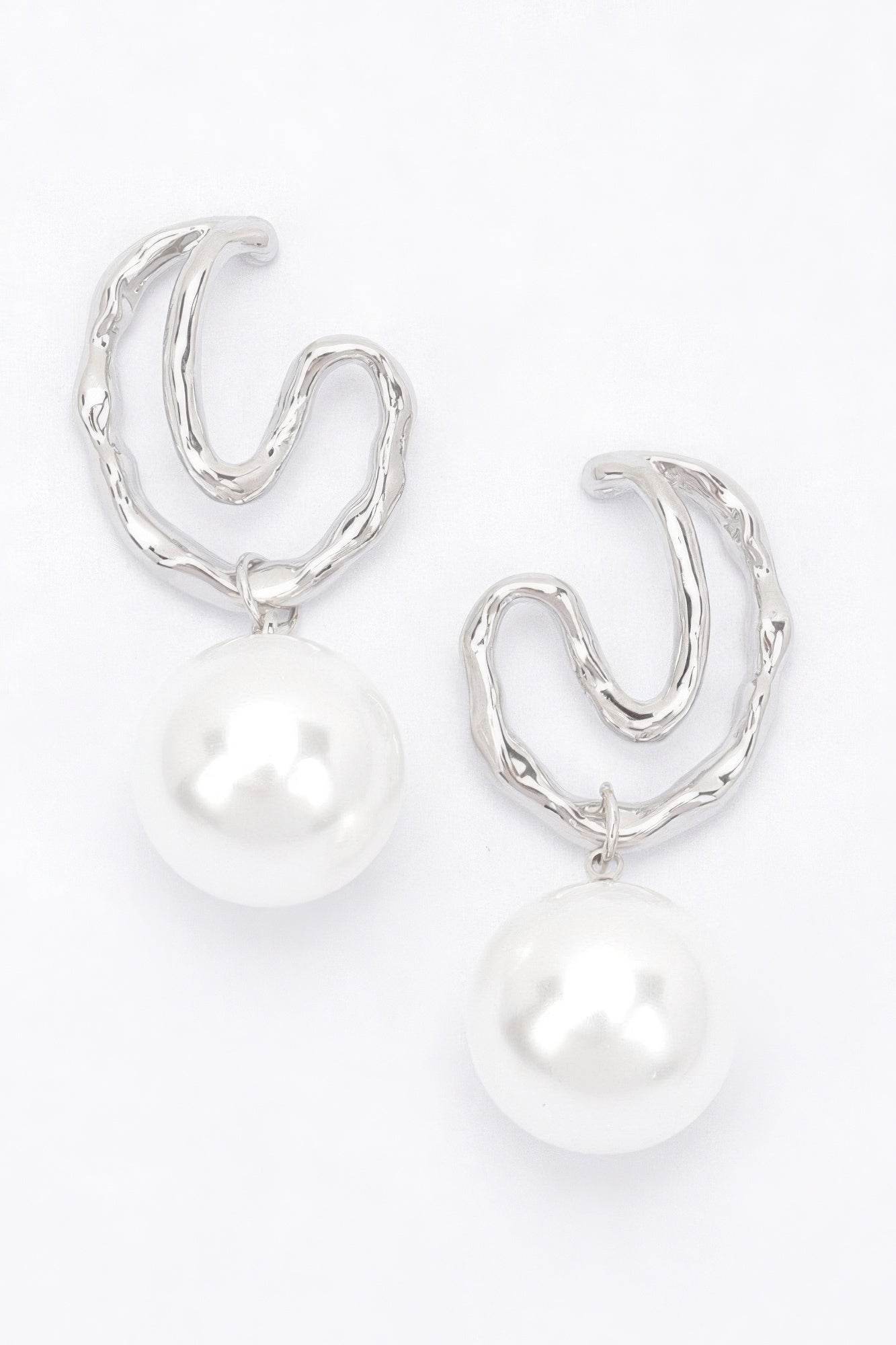 Faux Pearl Metal Earring - DaTrendStore.Com