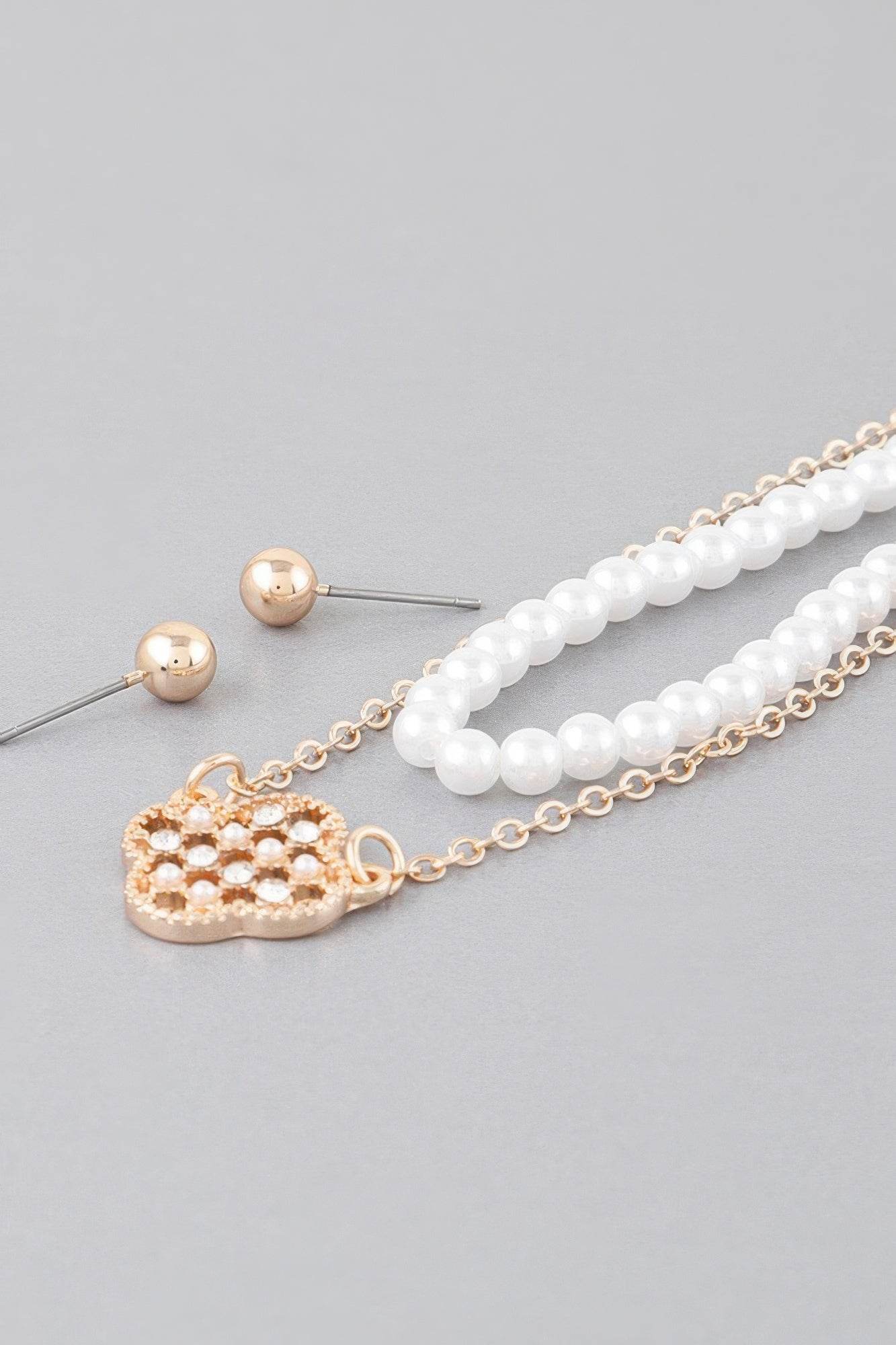 Checkered Clover Pearl Chain Necklace - DaTrendStore.Com