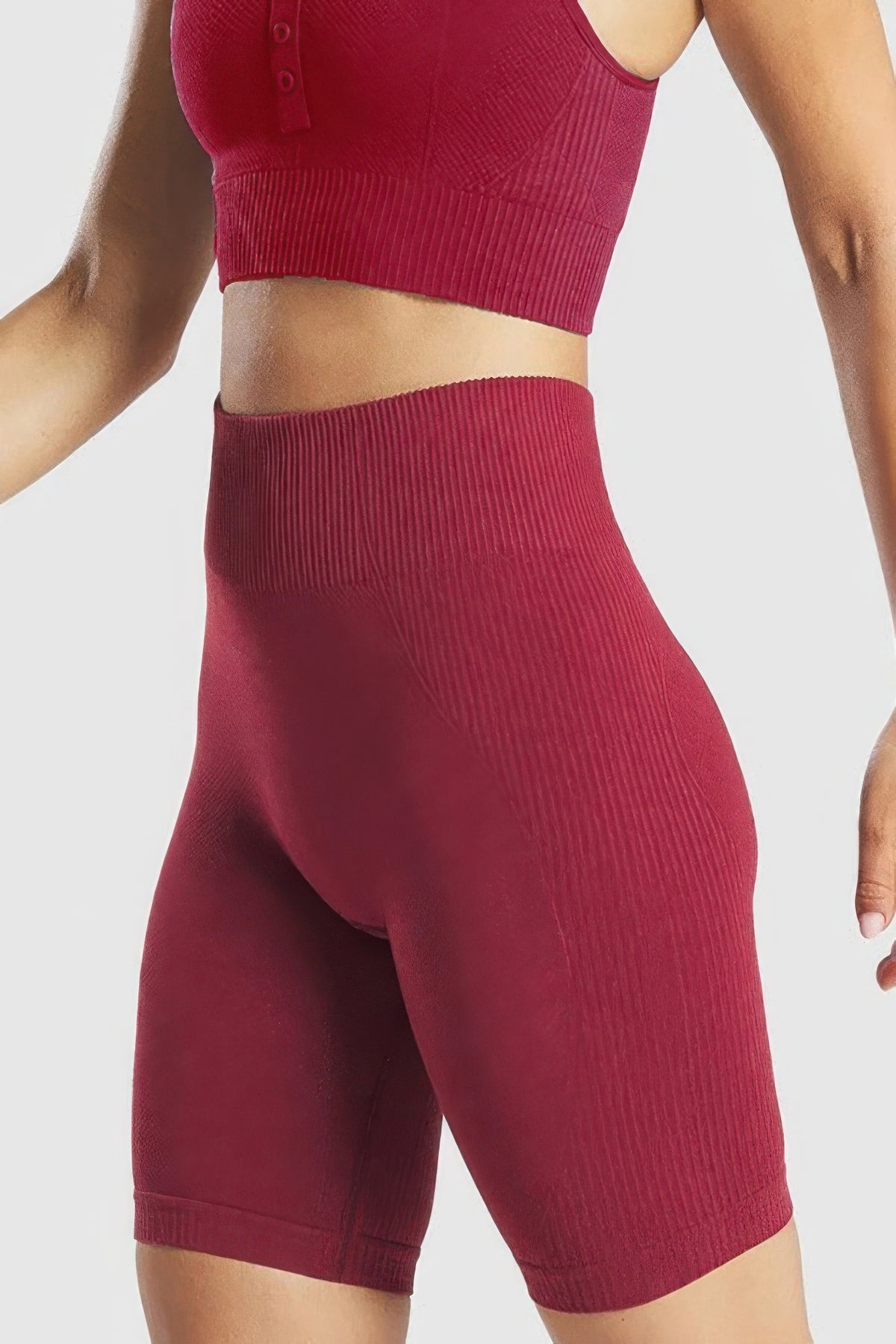 Seamless Solid Yoga Shorts in Wine