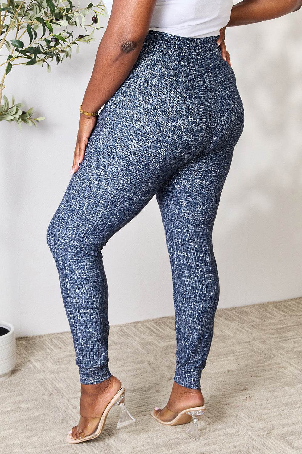 LOVEIT Heathered Drawstring Leggings with Pockets - DaTrendStore.Com