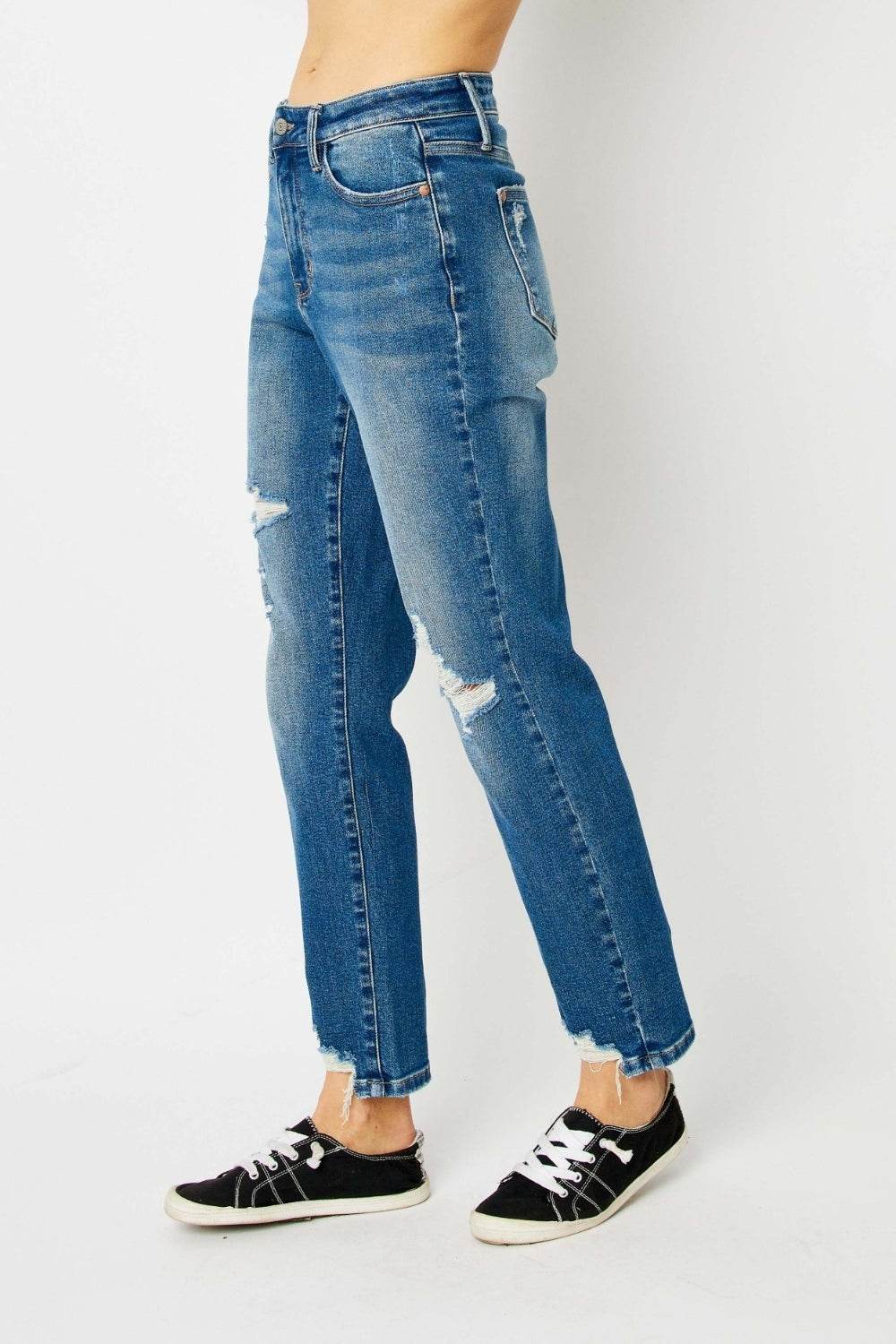 Judy Blue Full Size Queen Of Hearts Coin Pocket BF Jeans - DaTrendStore.Com