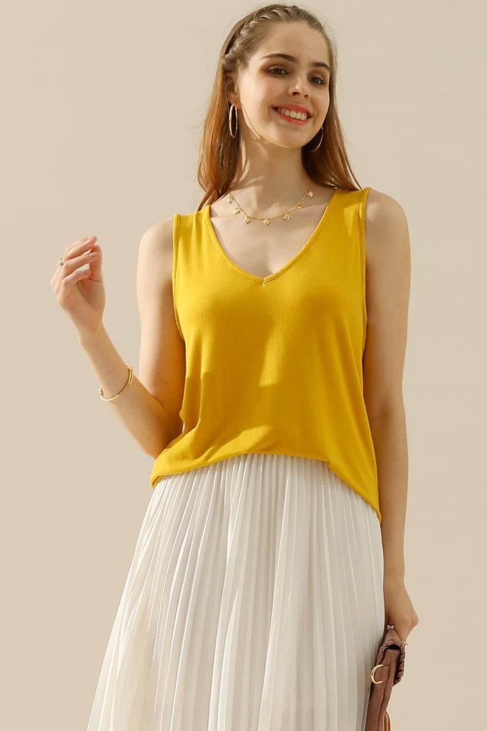Ninexis Full Size V-Neck Curved Hem Tank - DaTrendStore.Com