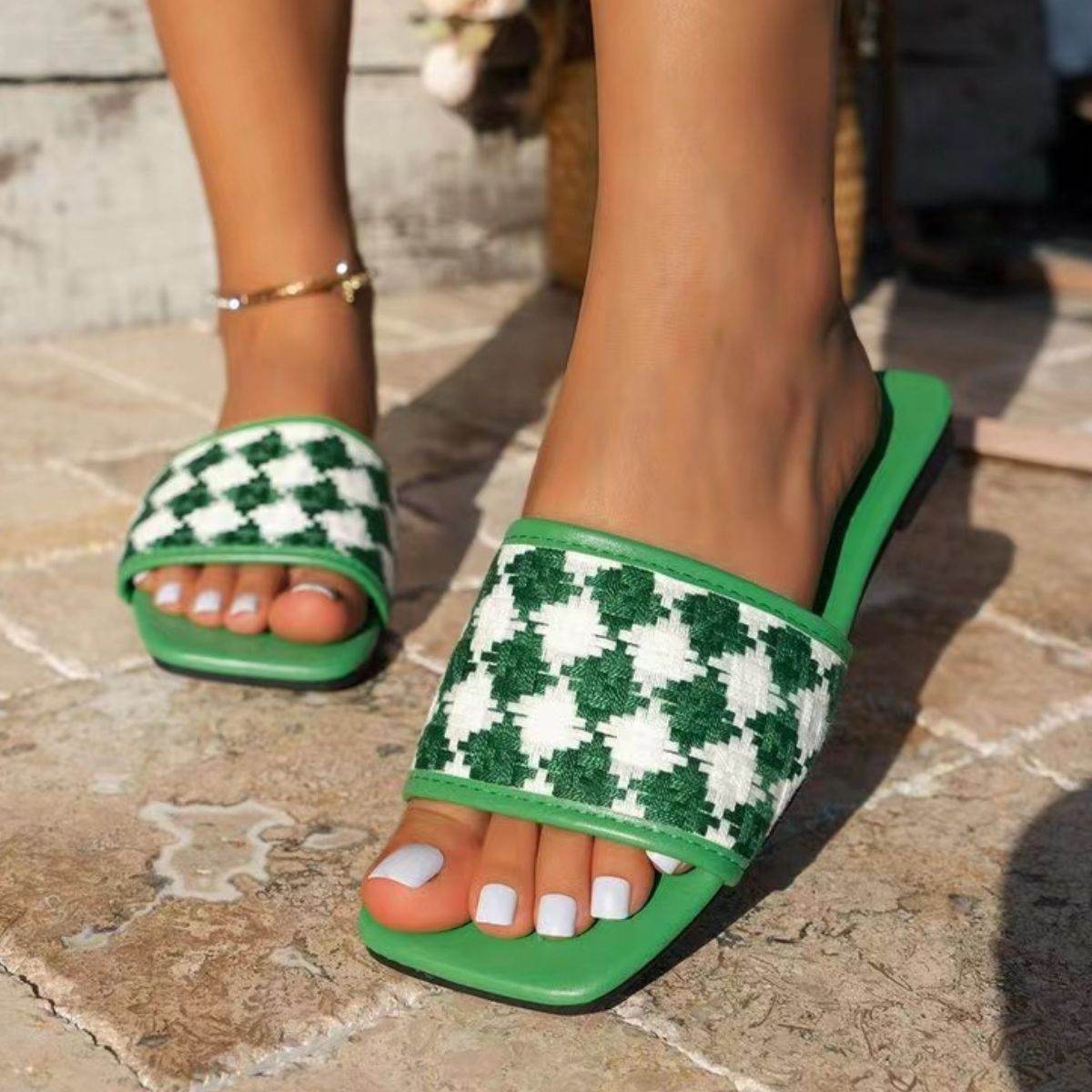 Plaid Open Toe Flat Sandals - DaTrendStore.Com