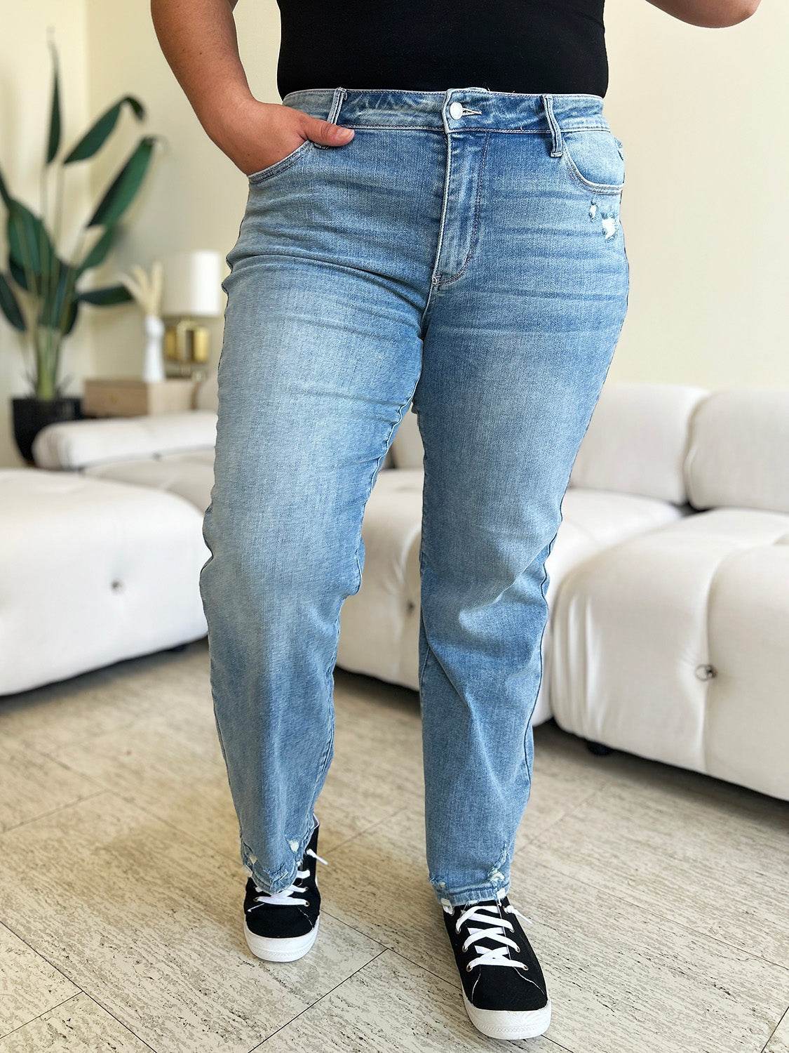 Judy Blue Full Size Mid Rise Distressed Straight Jeans - DaTrendStore.Com