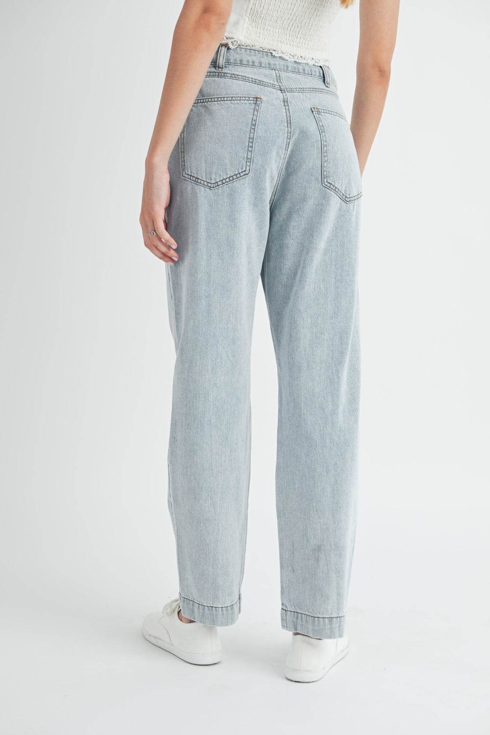 MABLE Pleated Front Detail Straight Jeans - DaTrendStore.Com