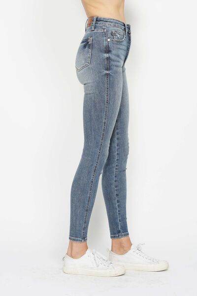 Judy Blue Full Size Tummy Control Contrast Wash Skinny Jeans - DaTrendStore.Com