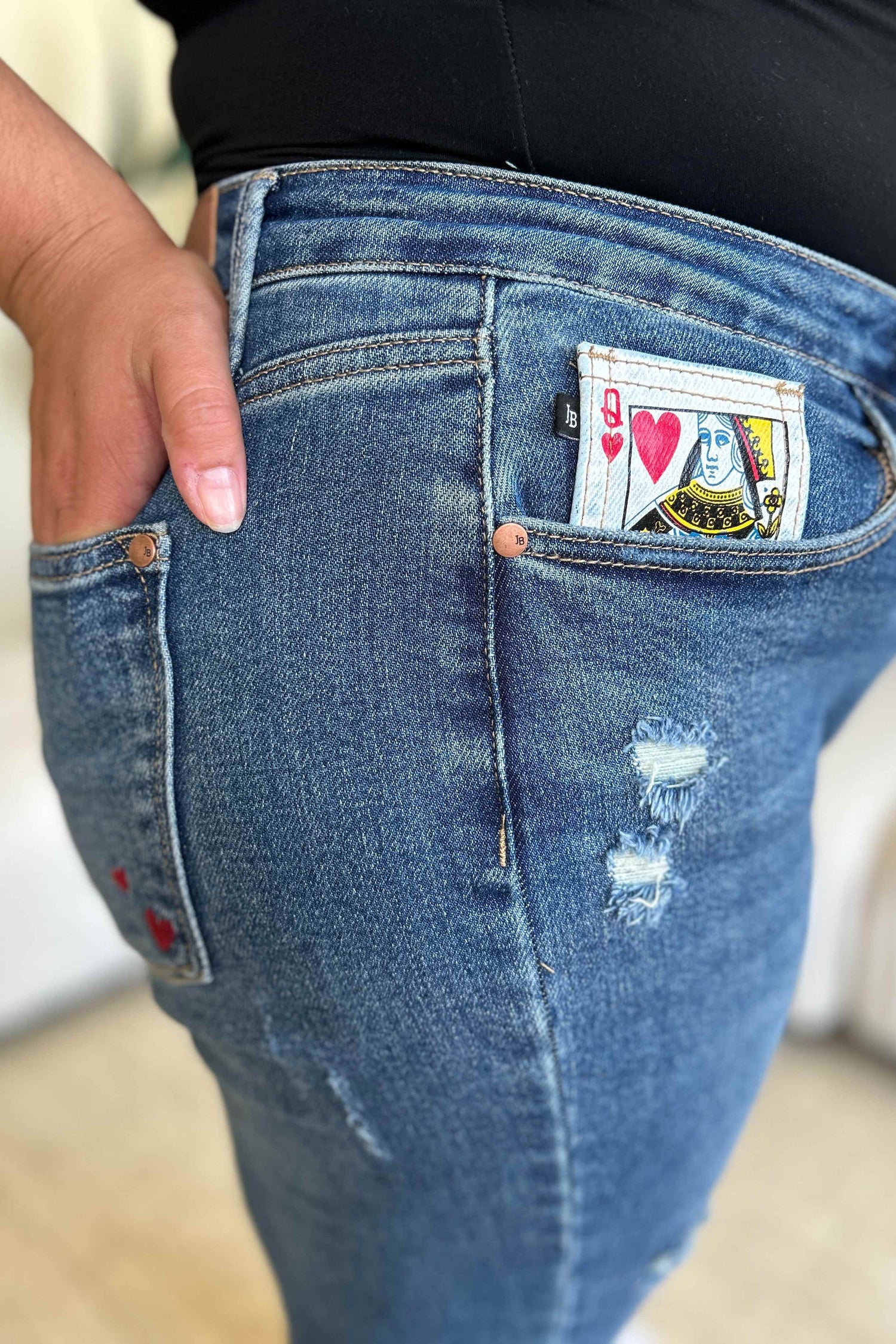 Judy Blue Full Size Queen Of Hearts Coin Pocket BF Jeans - DaTrendStore.Com