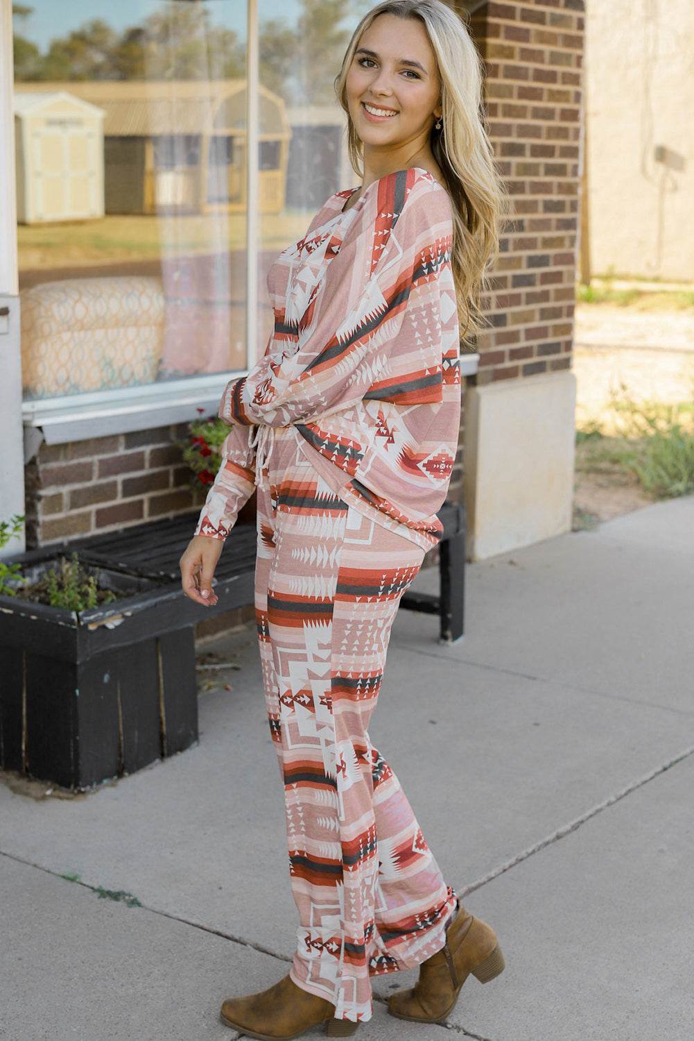 Geometric Top and Drawstring Pants Lounge Set - DaTrendStore.Com