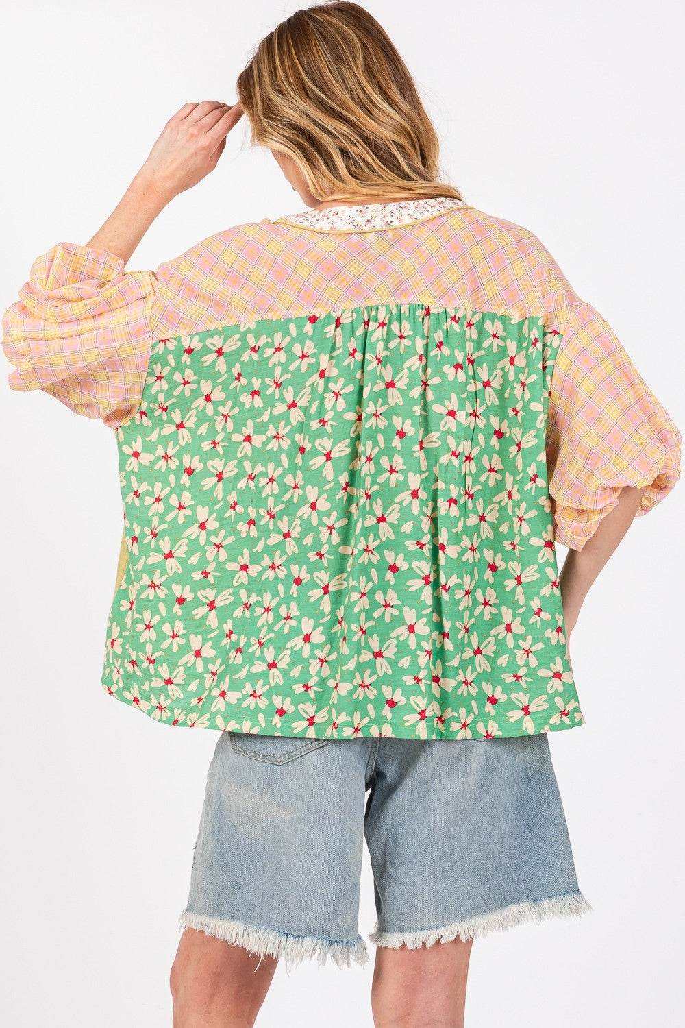 SAGE + FIG Color Block Bubble Sleeve Top - DaTrendStore.Com