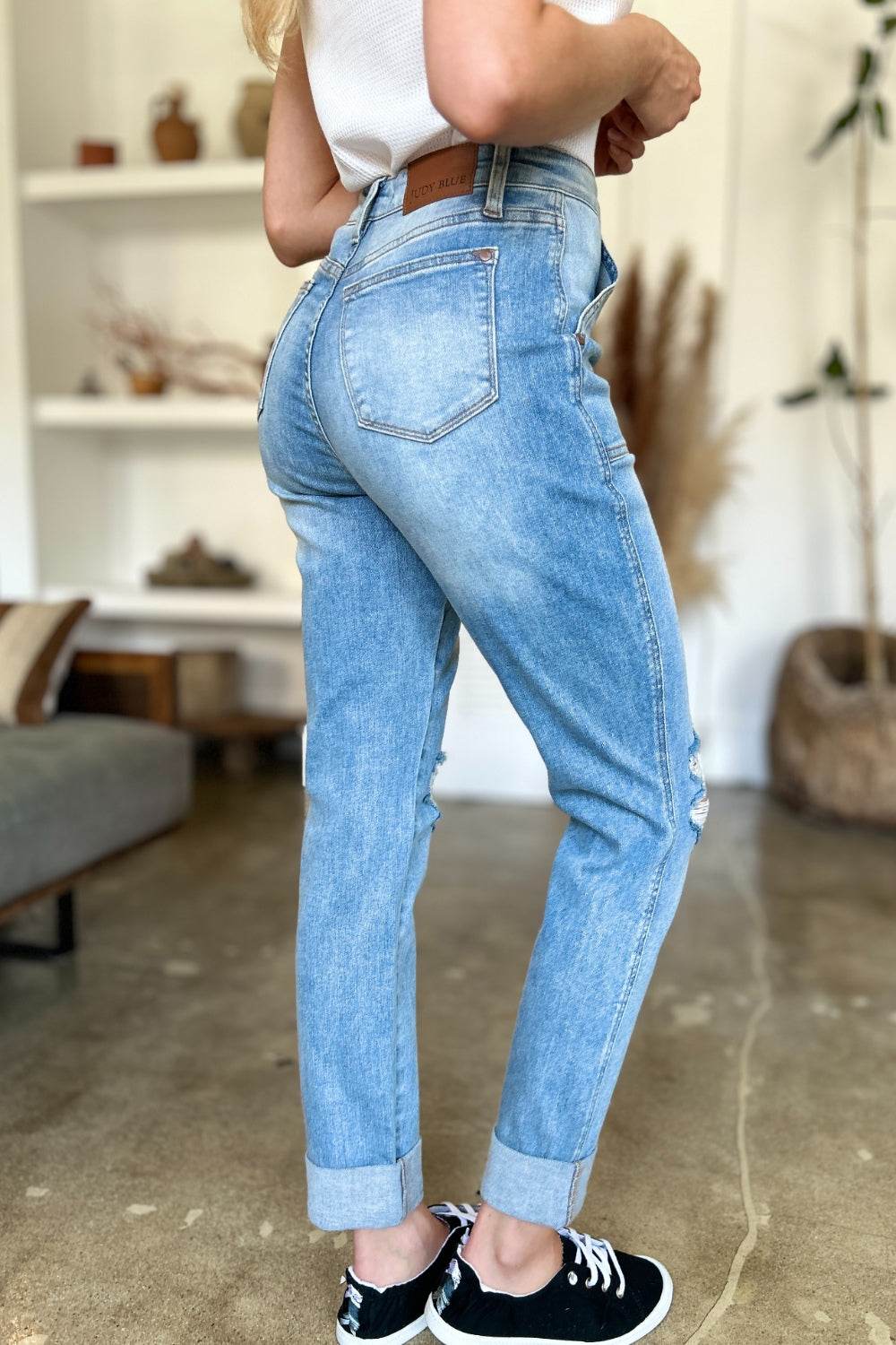 Judy Blue Full Size Distressed Straight Jeans with Patch Pockets - DaTrendStore.Com